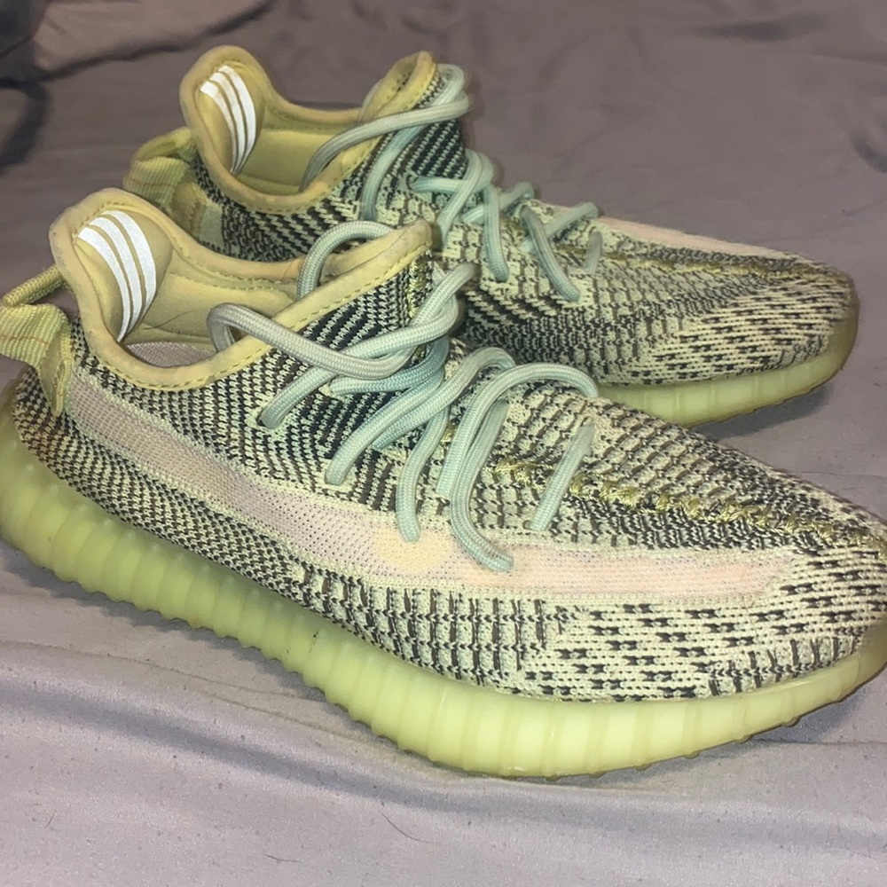Yeezy 350 v2 “Yeezreel” Size 6 Men | No Box